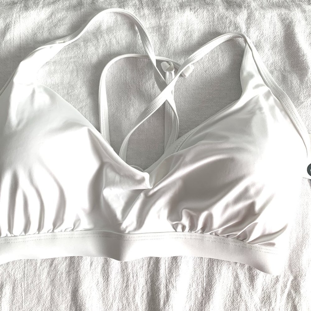 New With  F Cup Bikini Sports Top Criss Cross Back